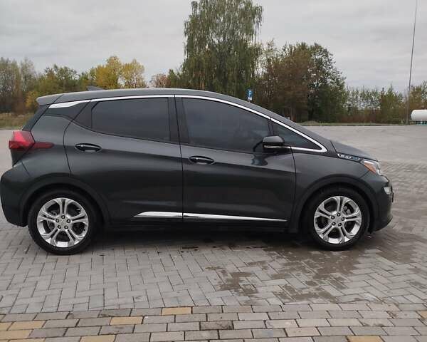 Серый Шевроле Bolt EV, объемом двигателя 0 л и пробегом 51 тыс. км за 15500 $, фото 2 на Automoto.ua