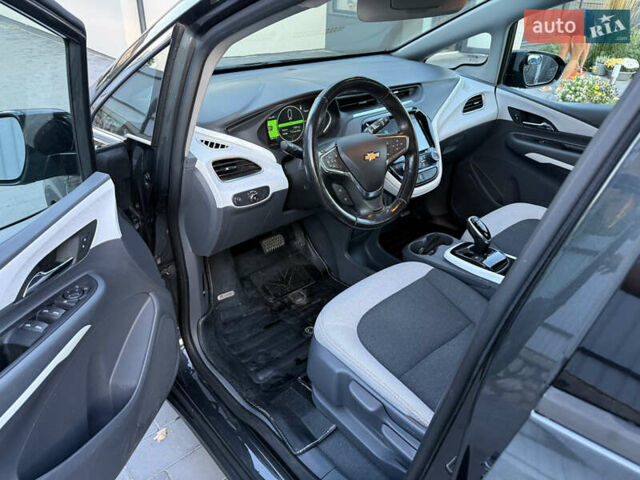 Серый Шевроле Bolt EV, объемом двигателя 0 л и пробегом 159 тыс. км за 12500 $, фото 7 на Automoto.ua