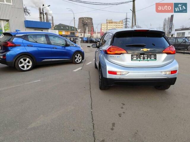 Серый Шевроле Bolt EV, объемом двигателя 0 л и пробегом 110 тыс. км за 14444 $, фото 7 на Automoto.ua