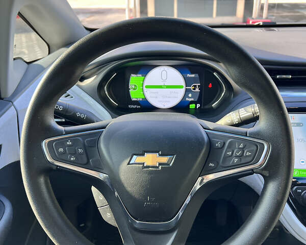 Серый Шевроле Bolt EV, объемом двигателя 0 л и пробегом 931 тыс. км за 14300 $, фото 20 на Automoto.ua