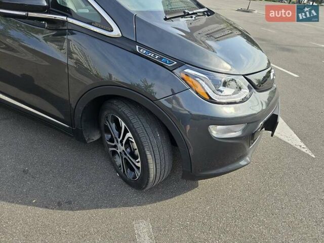 Серый Шевроле Bolt EV, объемом двигателя 0 л и пробегом 40 тыс. км за 18700 $, фото 6 на Automoto.ua