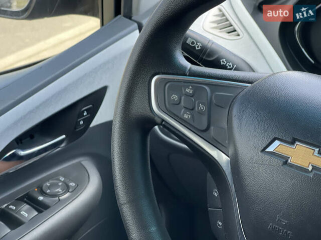 Серый Шевроле Bolt EV, объемом двигателя 0 л и пробегом 188 тыс. км за 14500 $, фото 41 на Automoto.ua