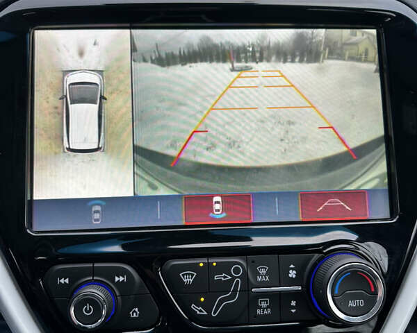 Серый Шевроле Bolt EV, объемом двигателя 0 л и пробегом 167 тыс. км за 14750 $, фото 19 на Automoto.ua