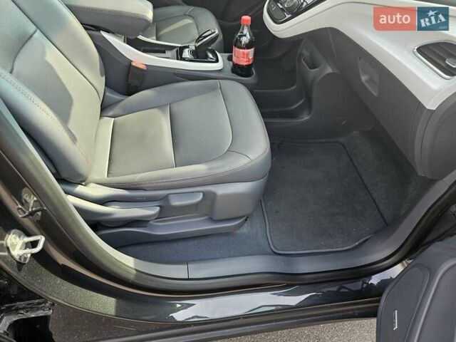 Серый Шевроле Bolt EV, объемом двигателя 0 л и пробегом 40 тыс. км за 18700 $, фото 23 на Automoto.ua