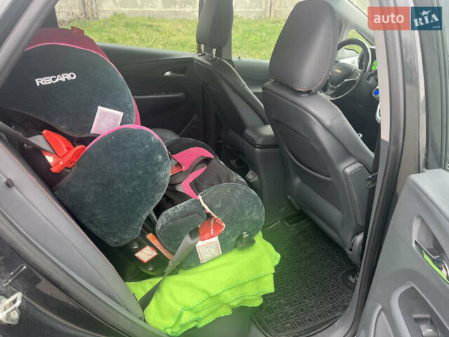 Серый Шевроле Bolt EV, объемом двигателя 0 л и пробегом 75 тыс. км за 13900 $, фото 11 на Automoto.ua