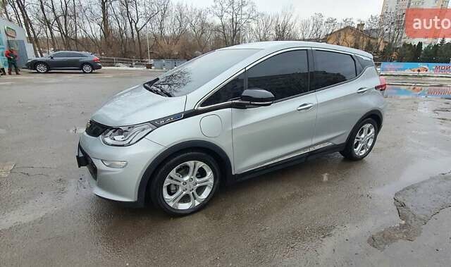 Серый Шевроле Bolt EV, объемом двигателя 0 л и пробегом 62 тыс. км за 15990 $, фото 1 на Automoto.ua