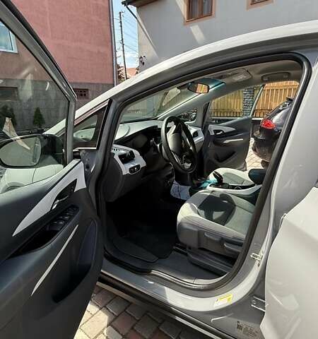 Серый Шевроле Bolt EV, объемом двигателя 0 л и пробегом 91 тыс. км за 14999 $, фото 16 на Automoto.ua