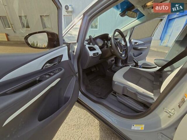 Сірий Шевроле Bolt EV, об'ємом двигуна 0 л та пробігом 102 тис. км за 14300 $, фото 22 на Automoto.ua