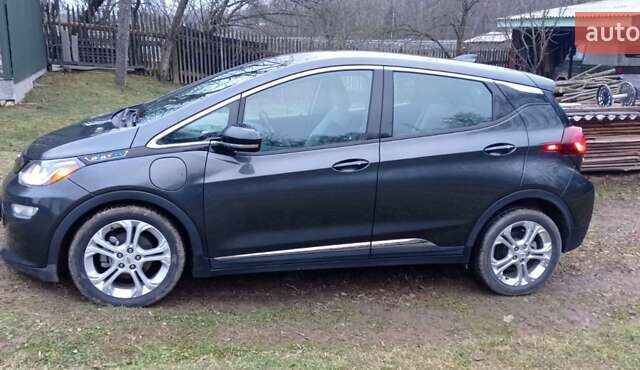 Серый Шевроле Bolt EV, объемом двигателя 0 л и пробегом 97 тыс. км за 12850 $, фото 2 на Automoto.ua