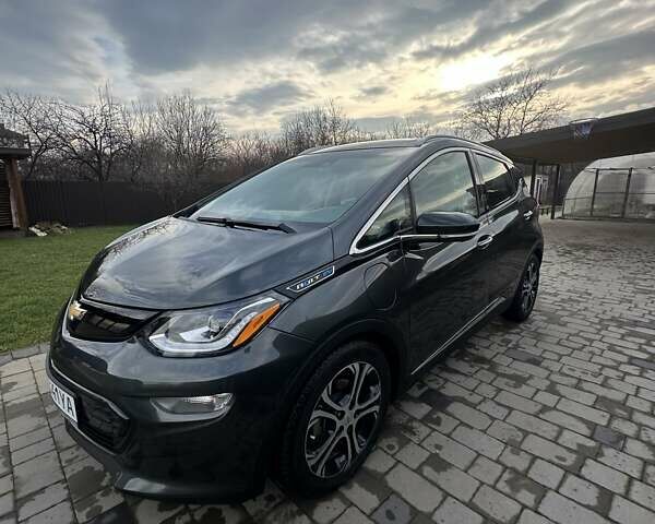 Серый Шевроле Bolt EV, объемом двигателя 0 л и пробегом 86 тыс. км за 13350 $, фото 3 на Automoto.ua