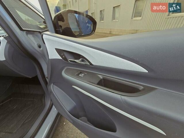 Сірий Шевроле Bolt EV, об'ємом двигуна 0 л та пробігом 102 тис. км за 14300 $, фото 14 на Automoto.ua