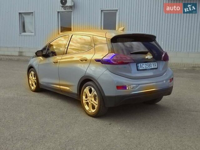 Сірий Шевроле Bolt EV, об'ємом двигуна 0 л та пробігом 102 тис. км за 14300 $, фото 4 на Automoto.ua