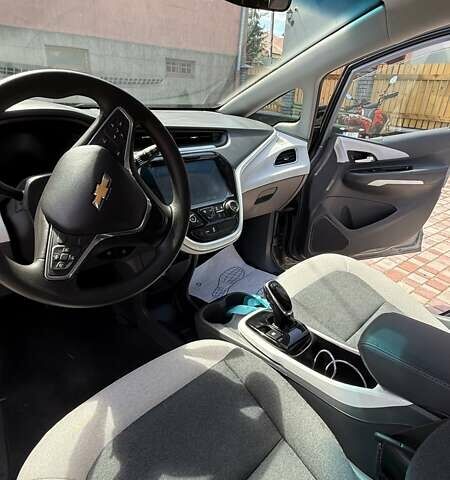 Серый Шевроле Bolt EV, объемом двигателя 0 л и пробегом 91 тыс. км за 14999 $, фото 12 на Automoto.ua