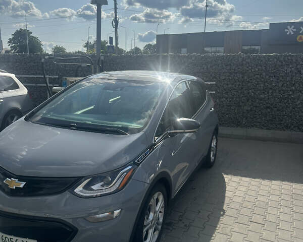 Шевроле Bolt EV 2019 в Житомире на Automoto.ua Серый Шевроле Bolt EV, объемом двигателя 0 л и пробегом 83 тыс. км за 15000 $, фото 1 на Automoto.ua