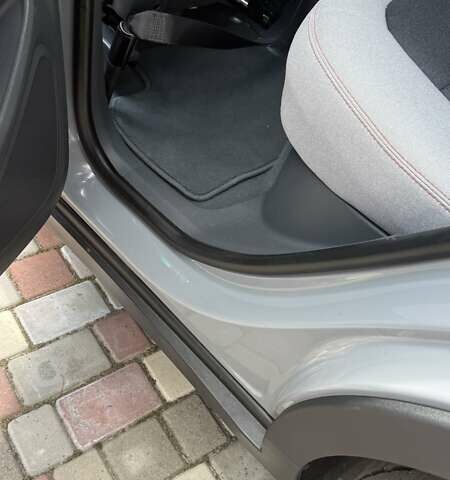 Серый Шевроле Bolt EV, объемом двигателя 0 л и пробегом 91 тыс. км за 14999 $, фото 18 на Automoto.ua