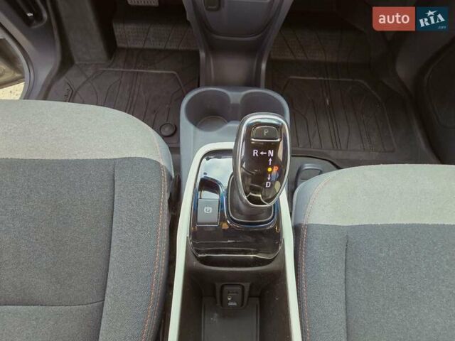 Сірий Шевроле Bolt EV, об'ємом двигуна 0 л та пробігом 102 тис. км за 14300 $, фото 19 на Automoto.ua