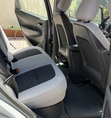 Серый Шевроле Bolt EV, объемом двигателя 0 л и пробегом 91 тыс. км за 14999 $, фото 9 на Automoto.ua