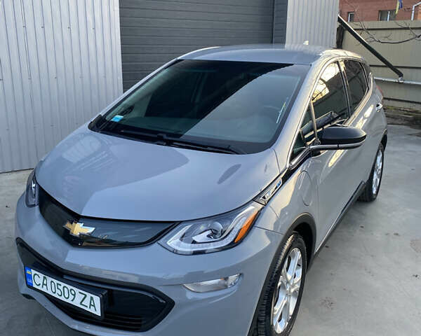 Серый Шевроле Bolt EV, объемом двигателя 0 л и пробегом 160 тыс. км за 14500 $, фото 2 на Automoto.ua