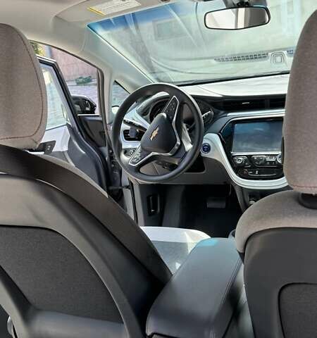 Серый Шевроле Bolt EV, объемом двигателя 0 л и пробегом 91 тыс. км за 14999 $, фото 10 на Automoto.ua