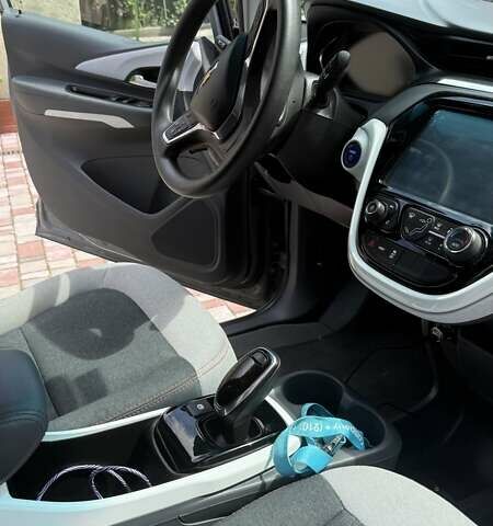 Серый Шевроле Bolt EV, объемом двигателя 0 л и пробегом 91 тыс. км за 14999 $, фото 15 на Automoto.ua