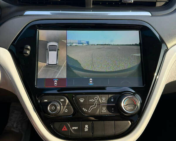 Серый Шевроле Bolt EV, объемом двигателя 0 л и пробегом 58 тыс. км за 14500 $, фото 18 на Automoto.ua