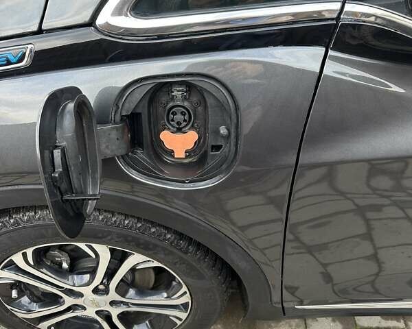 Серый Шевроле Bolt EV, объемом двигателя 0 л и пробегом 86 тыс. км за 13350 $, фото 8 на Automoto.ua