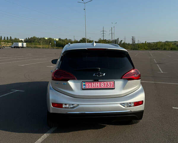 Серый Шевроле Bolt EV, объемом двигателя 0 л и пробегом 58 тыс. км за 14500 $, фото 7 на Automoto.ua