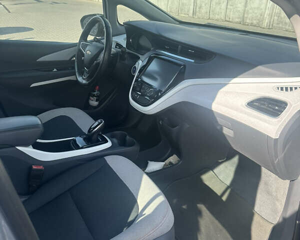 Шевроле Bolt EV 2019 в Житомире на Automoto.ua Серый Шевроле Bolt EV, объемом двигателя 0 л и пробегом 83 тыс. км за 15000 $, фото 15 на Automoto.ua