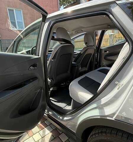 Серый Шевроле Bolt EV, объемом двигателя 0 л и пробегом 91 тыс. км за 14999 $, фото 14 на Automoto.ua