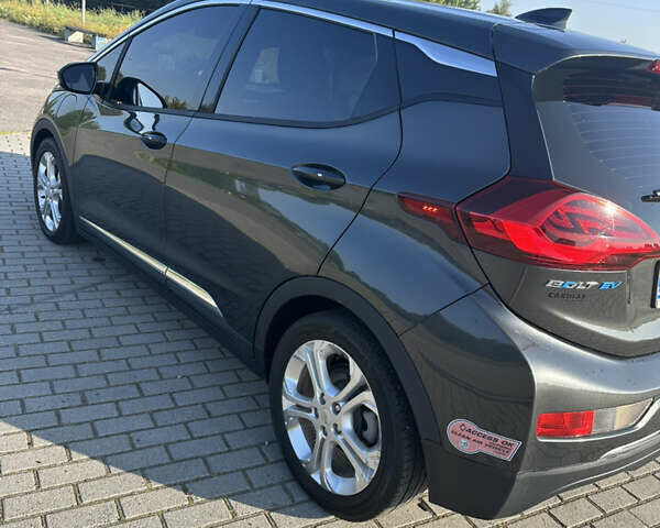 Серый Шевроле Bolt EV, объемом двигателя 0 л и пробегом 134 тыс. км за 13900 $, фото 2 на Automoto.ua