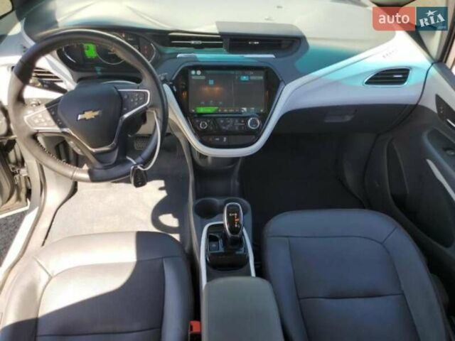 Серый Шевроле Bolt EV, объемом двигателя 0 л и пробегом 55 тыс. км за 9450 $, фото 7 на Automoto.ua
