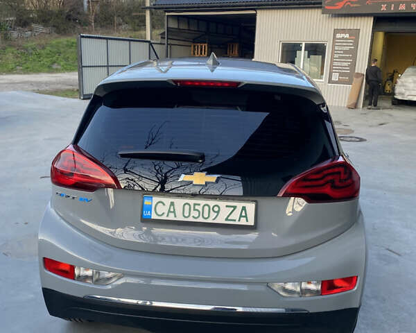 Серый Шевроле Bolt EV, объемом двигателя 0 л и пробегом 160 тыс. км за 14500 $, фото 13 на Automoto.ua