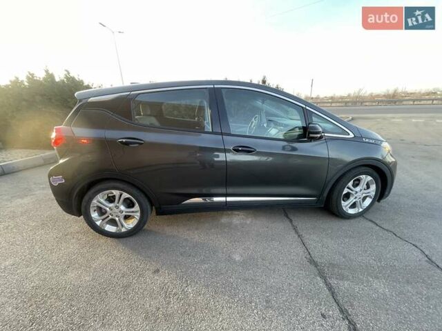 Серый Шевроле Bolt EV, объемом двигателя 0 л и пробегом 46 тыс. км за 16200 $, фото 25 на Automoto.ua