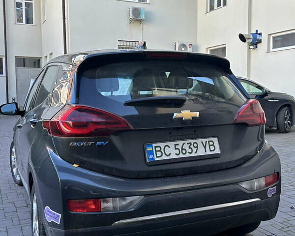Сірий Шевроле Bolt EV, об'ємом двигуна 0 л та пробігом 50 тис. км за 15100 $, фото 2 на Automoto.ua