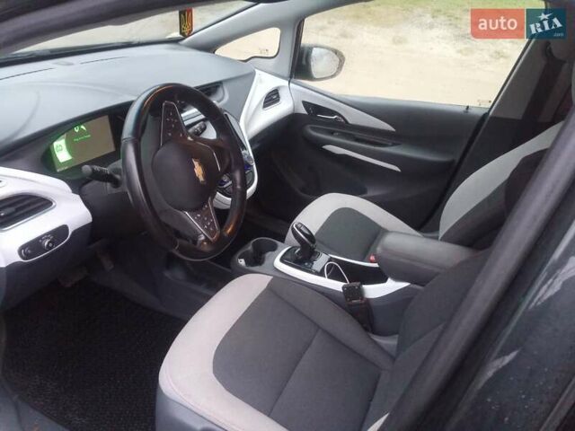 Серый Шевроле Bolt EV, объемом двигателя 0 л и пробегом 89 тыс. км за 14800 $, фото 34 на Automoto.ua