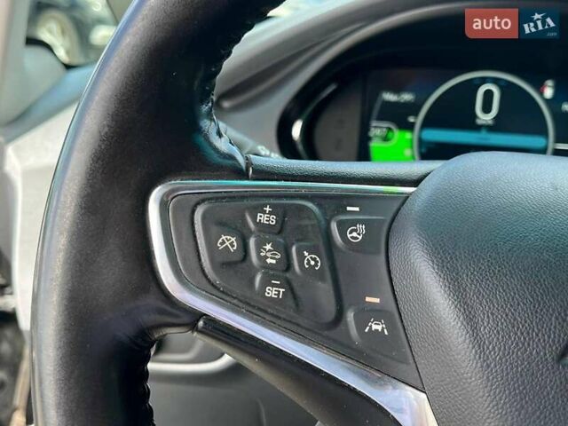 Серый Шевроле Bolt EV, объемом двигателя 0 л и пробегом 98 тыс. км за 15490 $, фото 33 на Automoto.ua