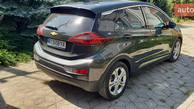 Серый Шевроле Bolt EV, объемом двигателя 0 л и пробегом 22 тыс. км за 15950 $, фото 4 на Automoto.ua