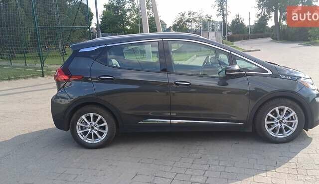 Серый Шевроле Bolt EV, объемом двигателя 0 л и пробегом 95 тыс. км за 15200 $, фото 9 на Automoto.ua
