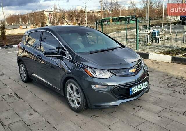 Серый Шевроле Bolt EV, объемом двигателя 0 л и пробегом 20 тыс. км за 15100 $, фото 5 на Automoto.ua