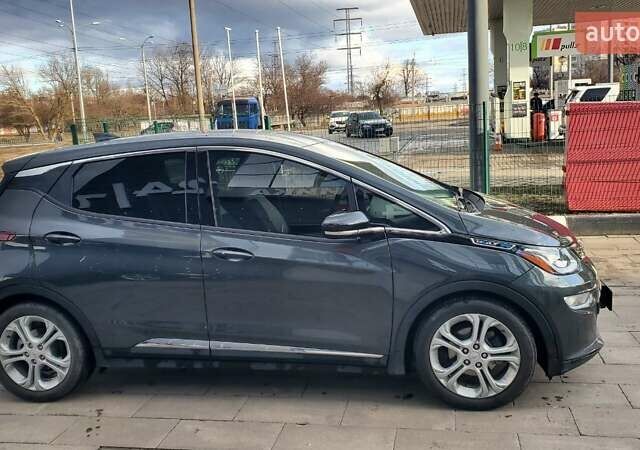 Серый Шевроле Bolt EV, объемом двигателя 0 л и пробегом 20 тыс. км за 15100 $, фото 85 на Automoto.ua