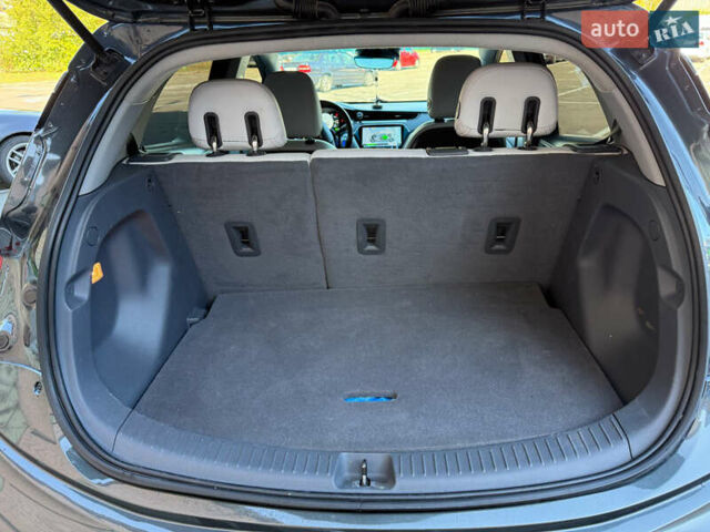 Серый Шевроле Bolt EV, объемом двигателя 0 л и пробегом 54 тыс. км за 18900 $, фото 12 на Automoto.ua