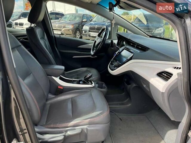 Серый Шевроле Bolt EV, объемом двигателя 0 л и пробегом 98 тыс. км за 15490 $, фото 19 на Automoto.ua