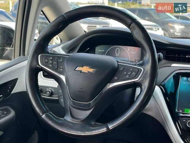 Серый Шевроле Bolt EV, объемом двигателя 0 л и пробегом 98 тыс. км за 15490 $, фото 24 на Automoto.ua