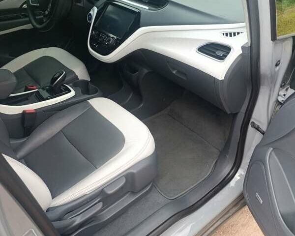 Сірий Шевроле Bolt EV, об'ємом двигуна 0 л та пробігом 28 тис. км за 17500 $, фото 19 на Automoto.ua
