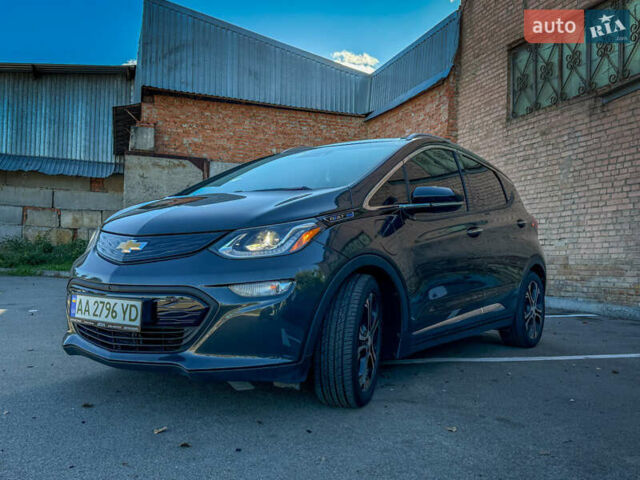 Серый Шевроле Bolt EV, объемом двигателя 0 л и пробегом 54 тыс. км за 18900 $, фото 9 на Automoto.ua