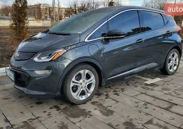 Серый Шевроле Bolt EV, объемом двигателя 0 л и пробегом 20 тыс. км за 15100 $, фото 94 на Automoto.ua