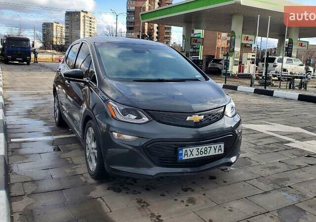 Серый Шевроле Bolt EV, объемом двигателя 0 л и пробегом 20 тыс. км за 15100 $, фото 3 на Automoto.ua