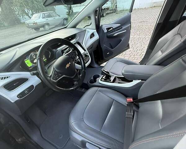 Серый Шевроле Bolt EV, объемом двигателя 0 л и пробегом 80 тыс. км за 17100 $, фото 12 на Automoto.ua
