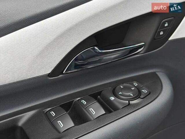 Сірий Шевроле Bolt EV, об'ємом двигуна 0 л та пробігом 33 тис. км за 15500 $, фото 29 на Automoto.ua