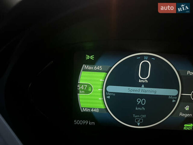 Серый Шевроле Bolt EV, объемом двигателя 0 л и пробегом 52 тыс. км за 17700 $, фото 7 на Automoto.ua